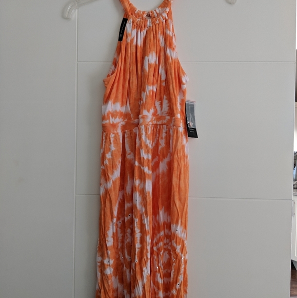 Dress - Picture 1 of 2